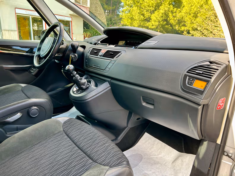 Citroën Grand C4 Picasso - 17