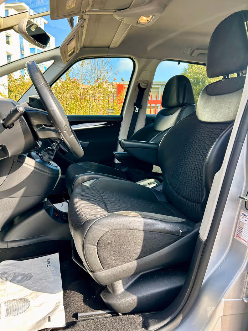 Citroën Grand C4 Picasso - 15