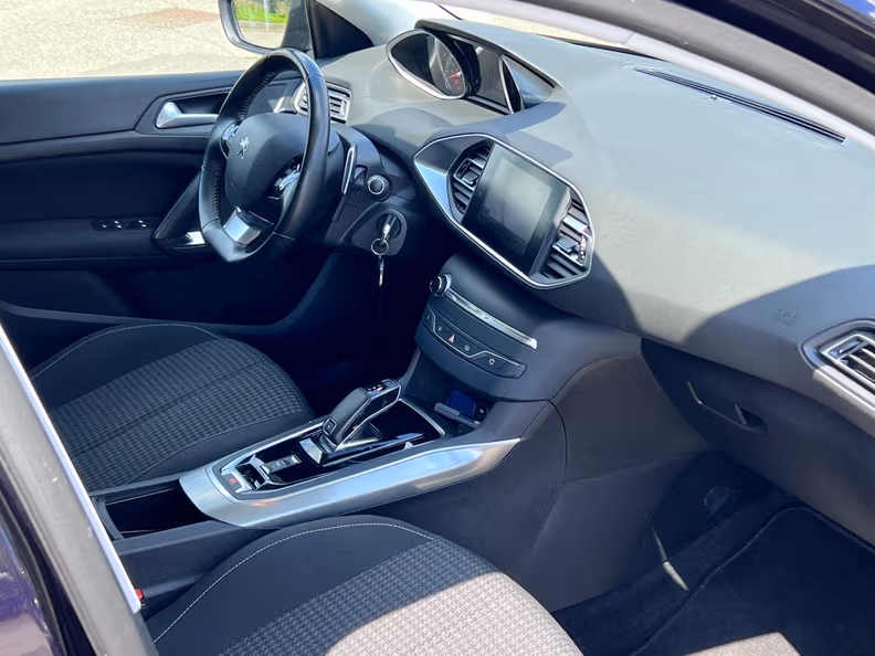 Peugeot 308 - 10