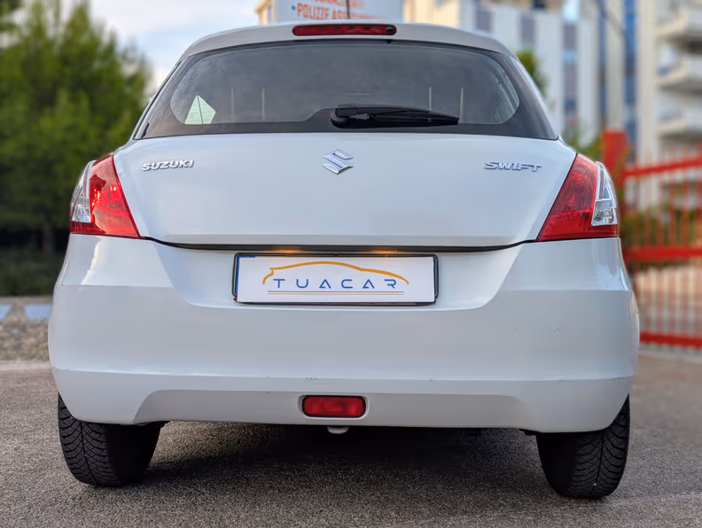 Suzuki Swift - 8