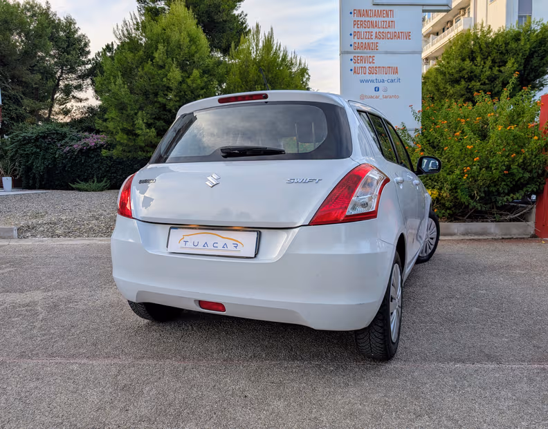Suzuki Swift - 6