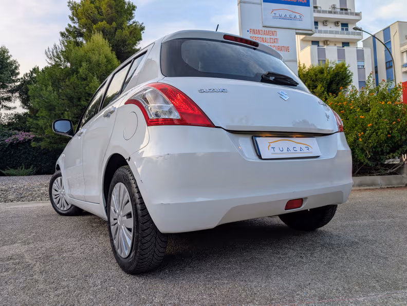 Suzuki Swift - 7