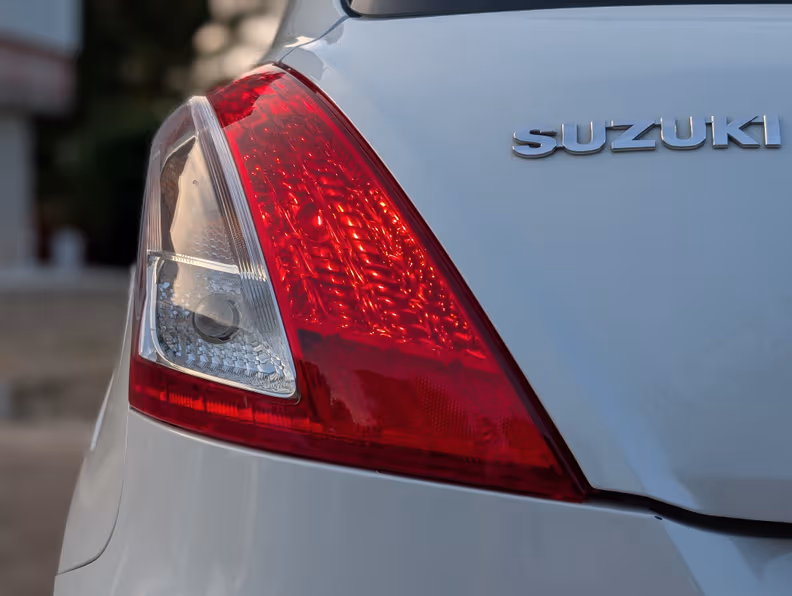 Suzuki Swift - 12