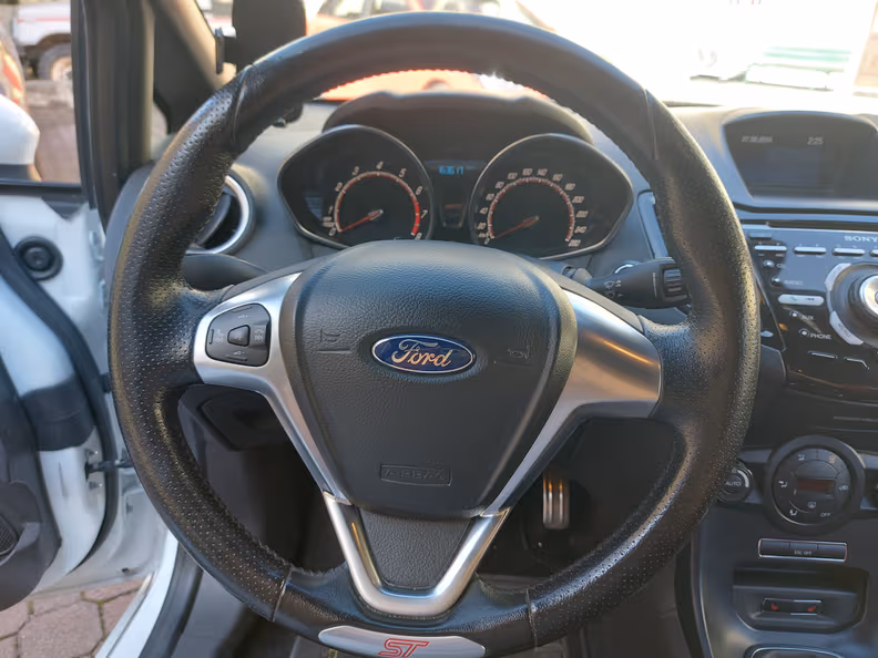 Ford Fiesta - 13