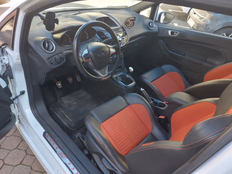 Ford Fiesta - 11