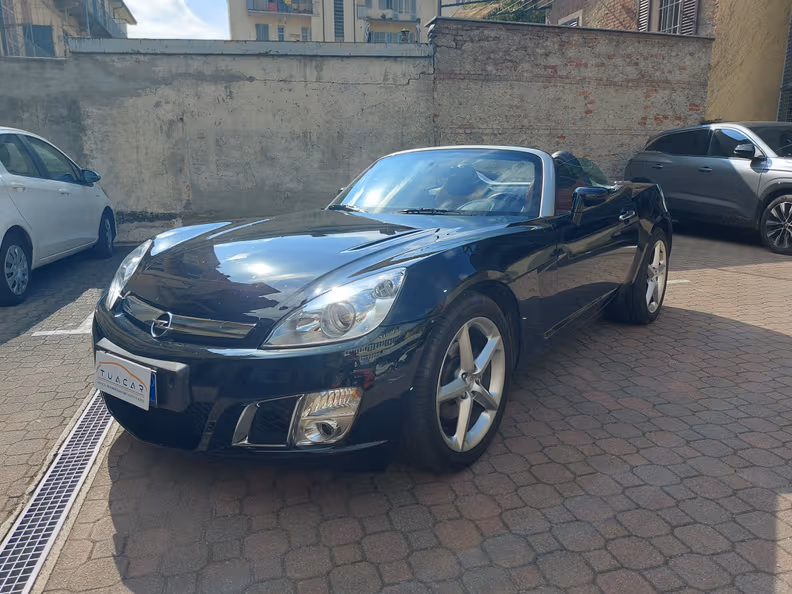 Opel GT - 1