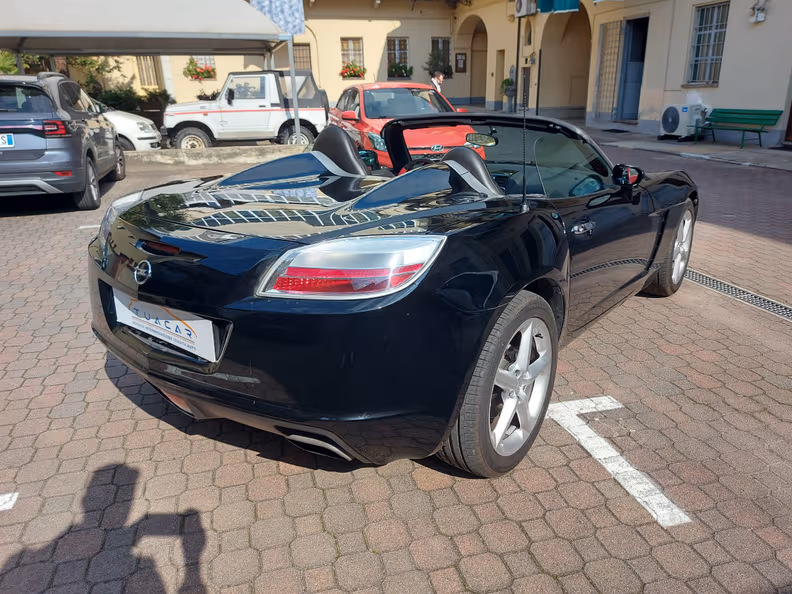 Opel GT - 5