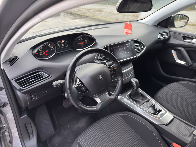 Peugeot 308 - 7