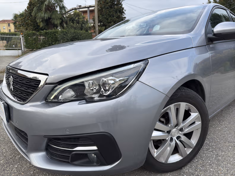 Peugeot 308 - 18