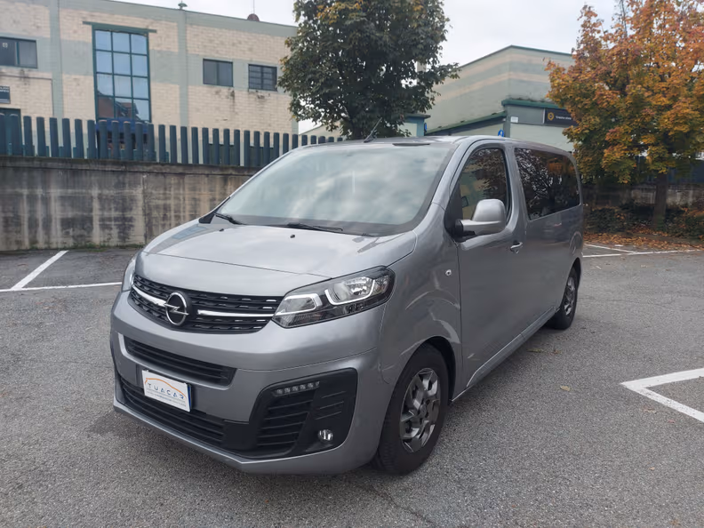 Opel Vivaro - 1