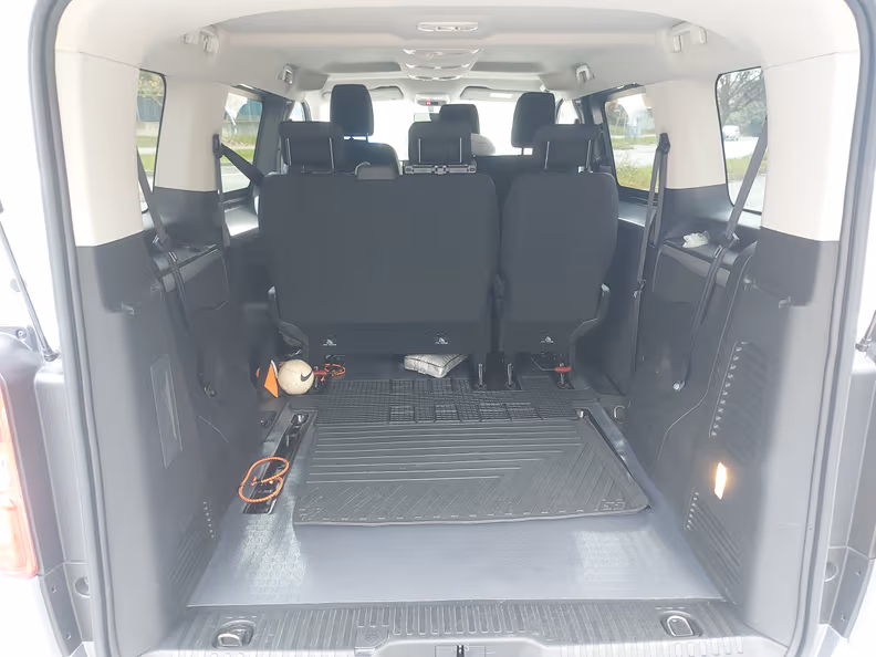 Opel Vivaro - 25