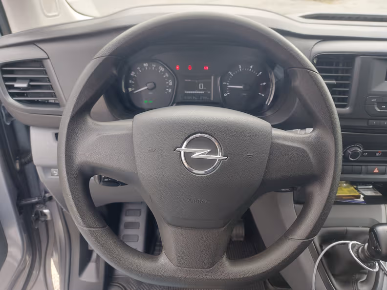Opel Vivaro - 13