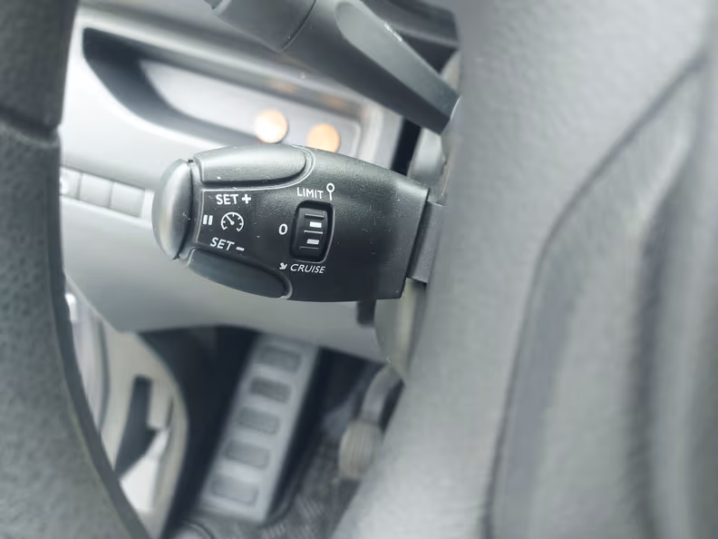 Opel Vivaro - 14
