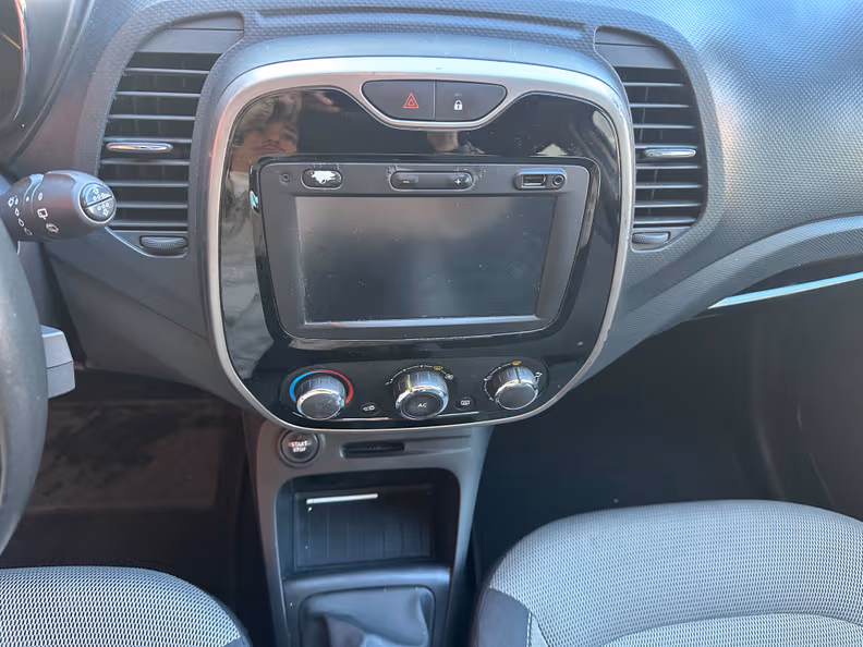 Renault Captur - 16