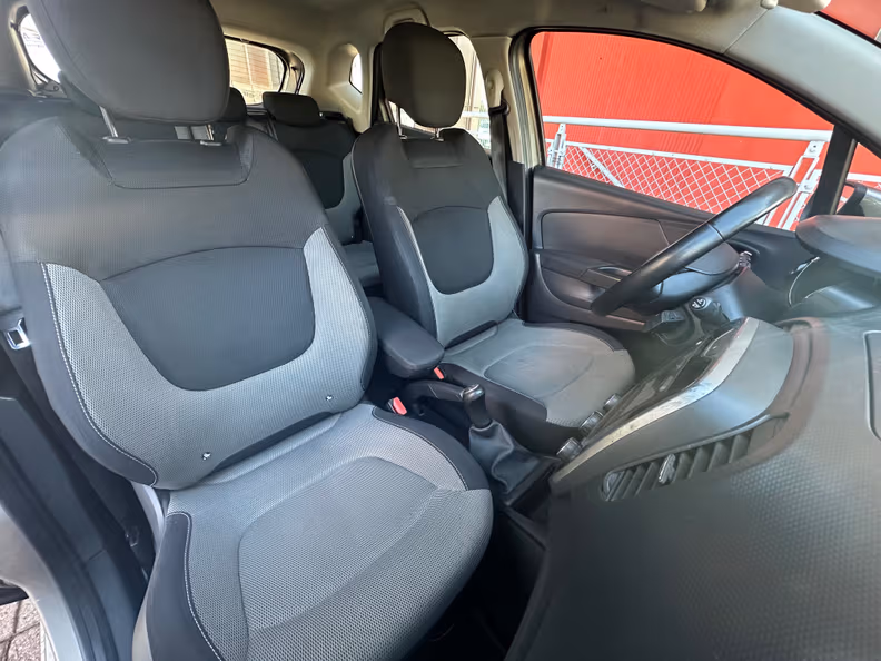 Renault Captur - 29