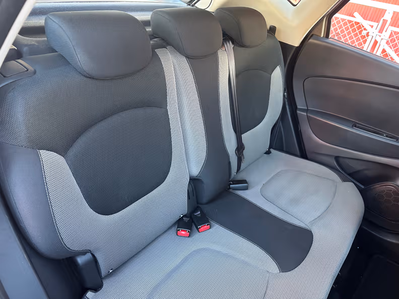Renault Captur - 19