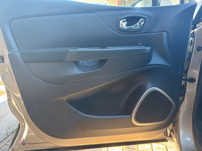 Renault Captur - 32