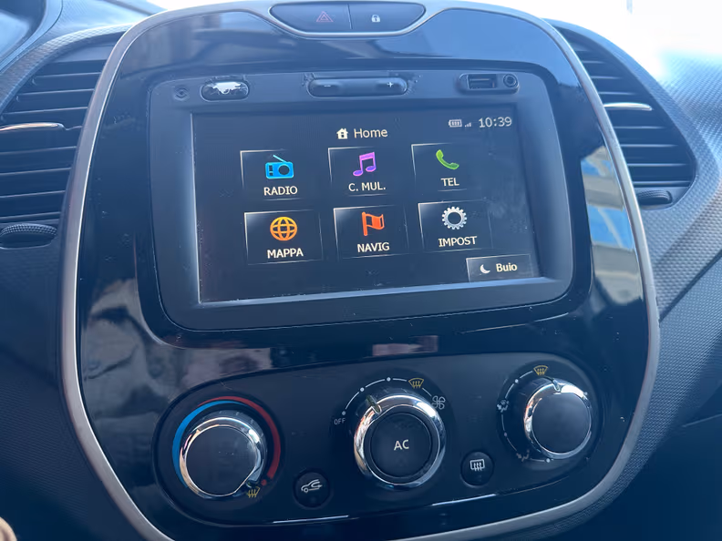 Renault Captur - 17