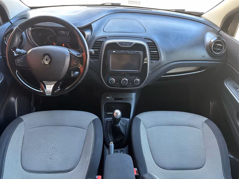 Renault Captur - 21