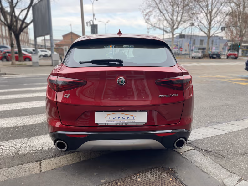 Alfa Romeo Stelvio - 6