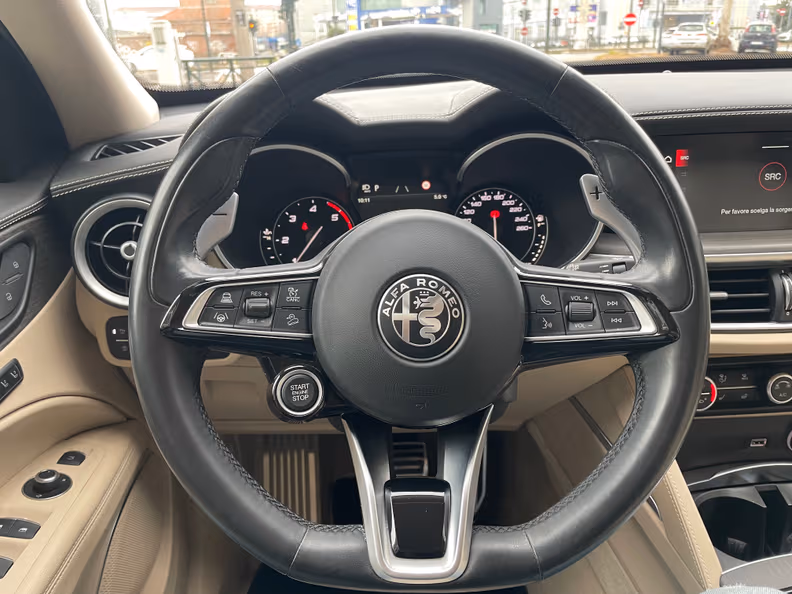 Alfa Romeo Stelvio - 31