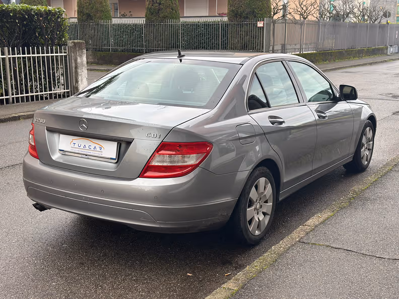 Mercedes-Benz C-Class - 4