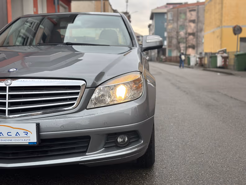 Mercedes-Benz C-Class - 19