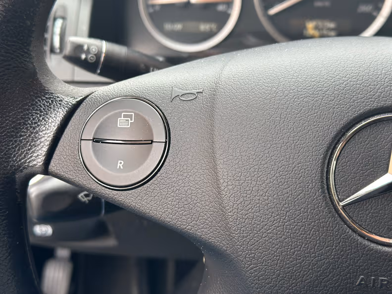 Mercedes-Benz C-Class - 10