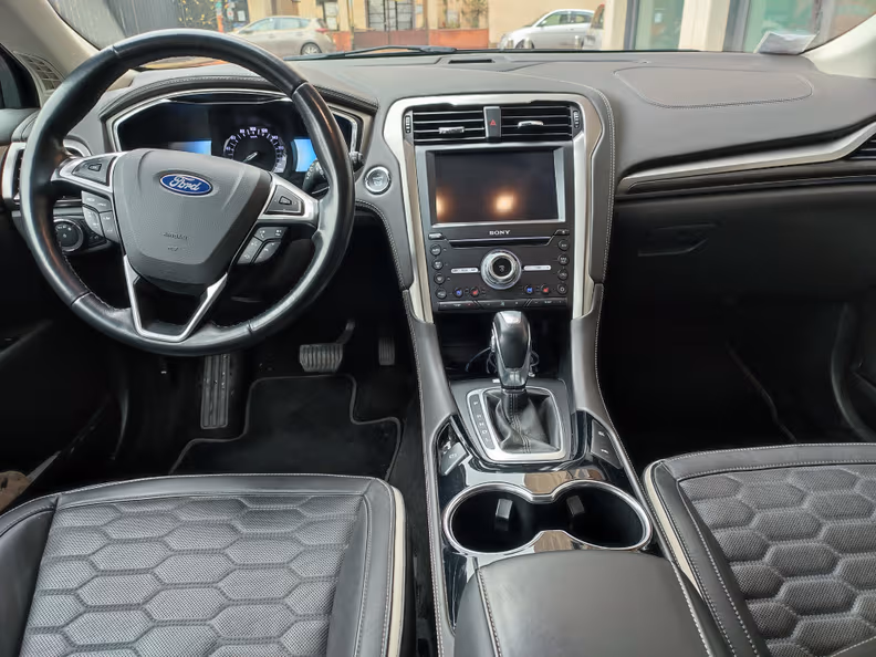 Ford Mondeo - 11