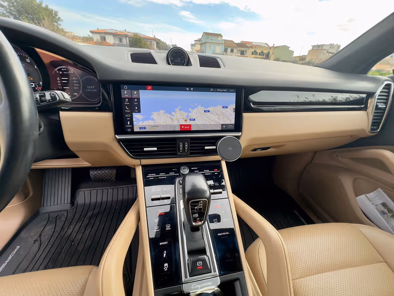 Porsche Cayenne - 22