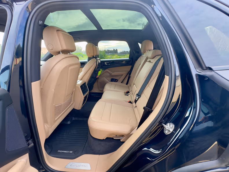 Porsche Cayenne - 28