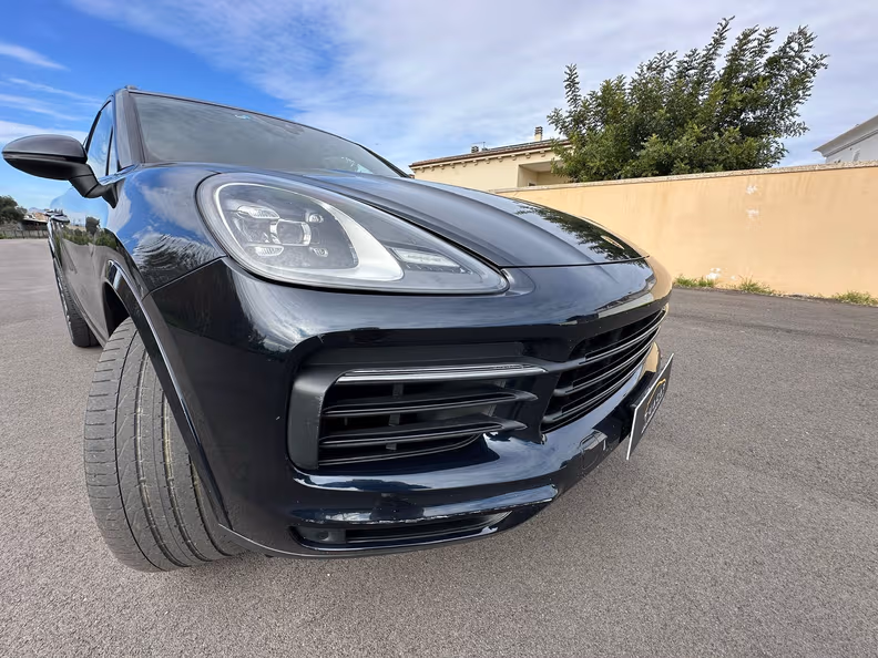 Porsche Cayenne - 10