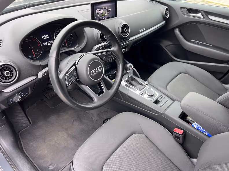 Audi A3 - 8