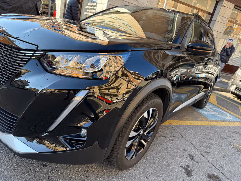 Peugeot 2008 - 3