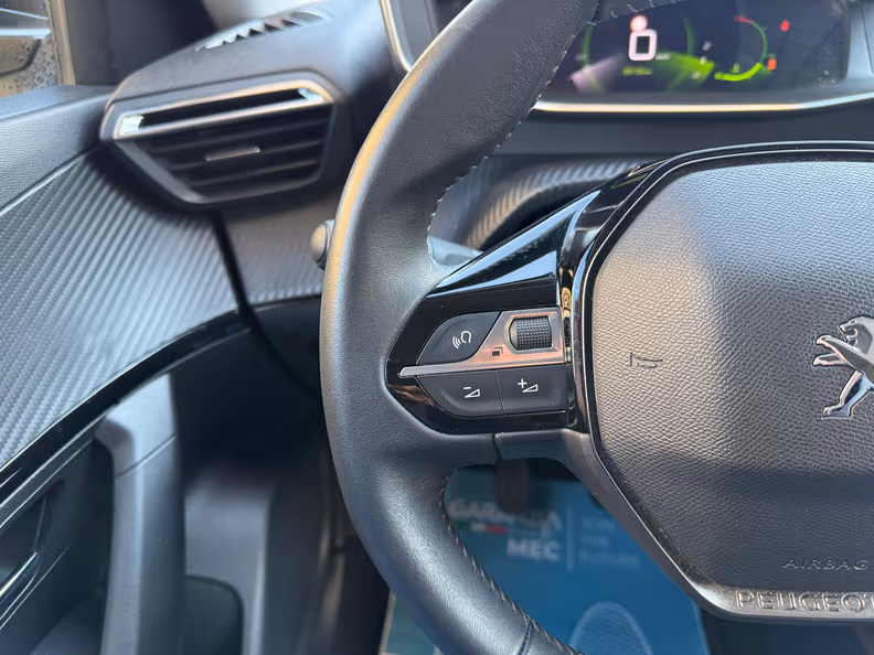 Peugeot 2008 - 15