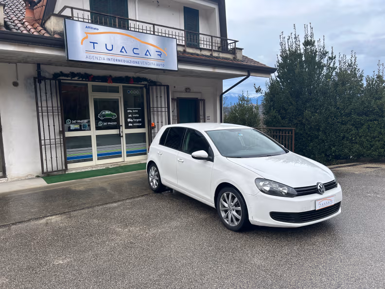 VW Golf - 8