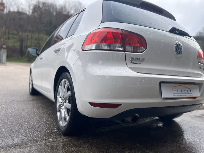 VW Golf - 29