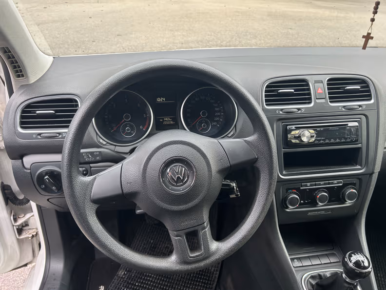 VW Golf - 14