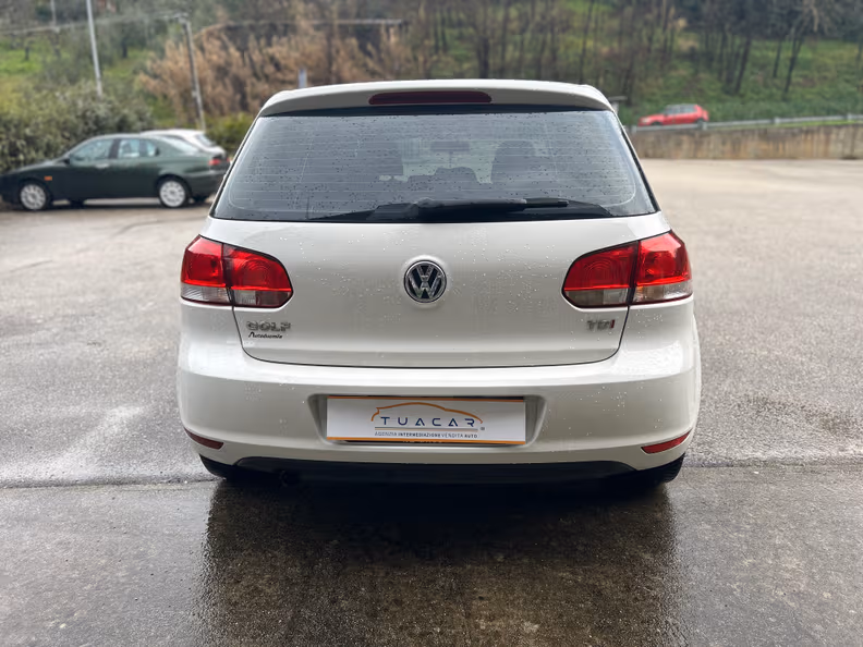 VW Golf - 13
