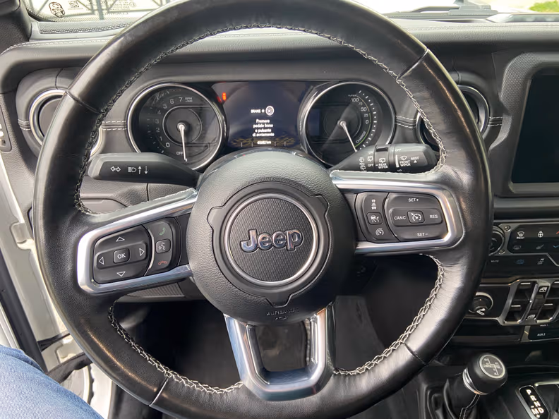 Jeep Wrangler - 18