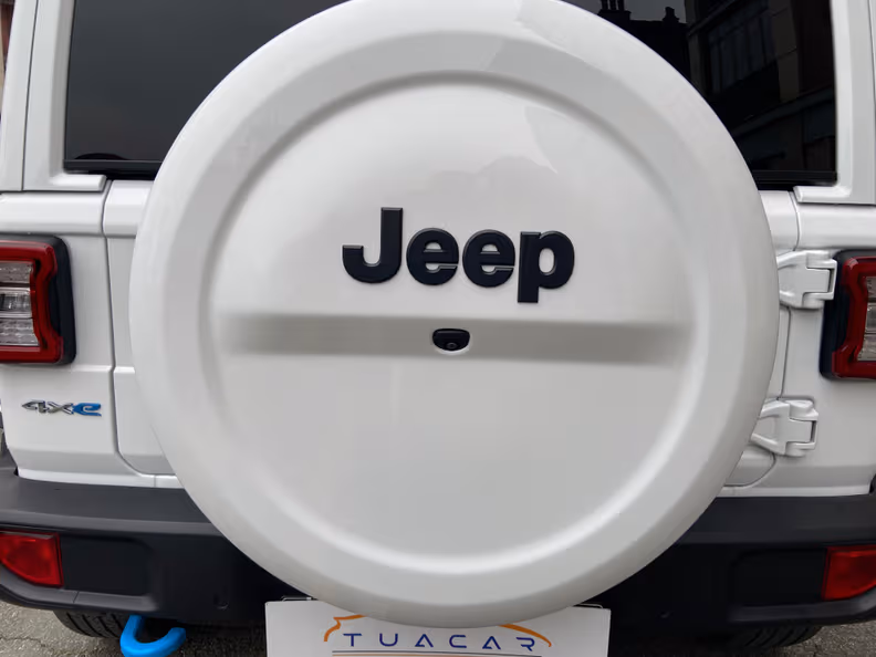 Jeep Wrangler - 26