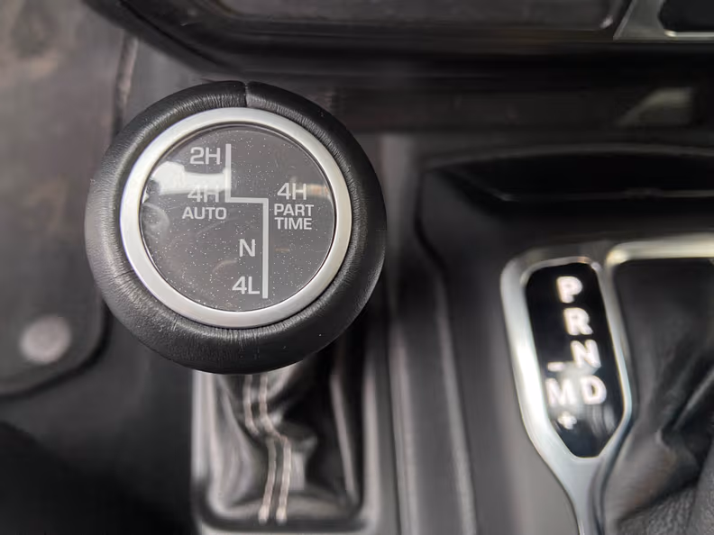 Jeep Wrangler - 24