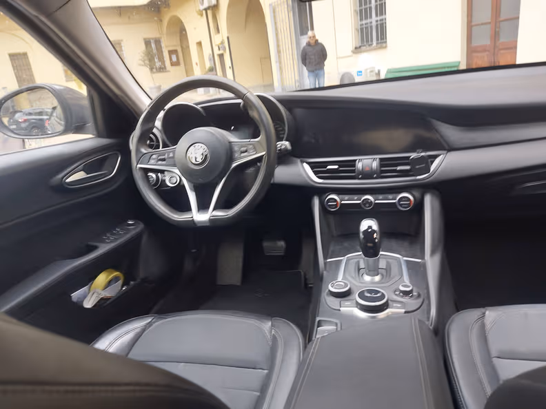 Alfa Romeo Giulia - 22