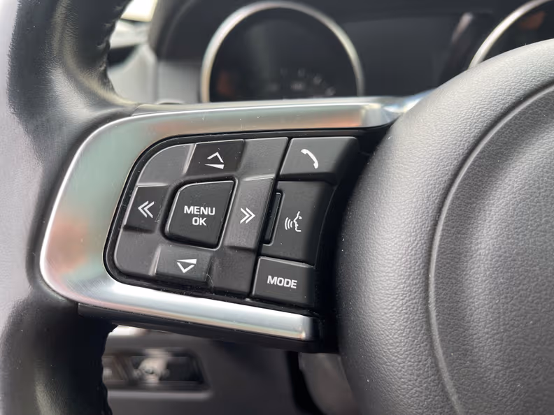 Jaguar F-Pace - 26