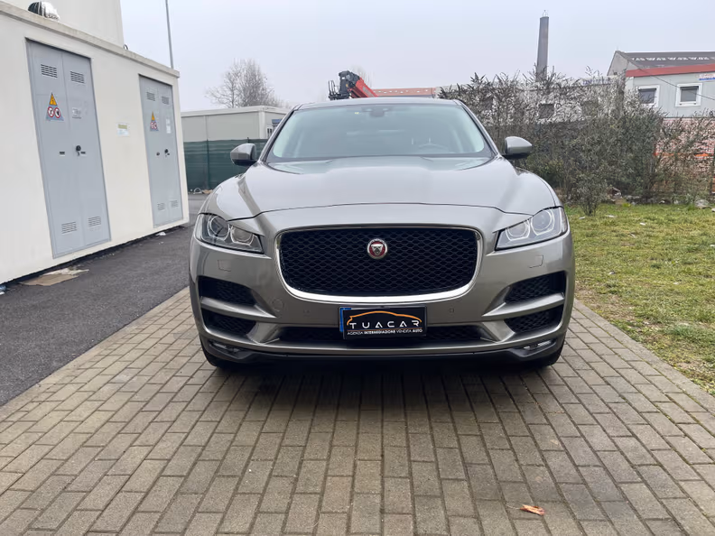 Jaguar F-Pace - 2
