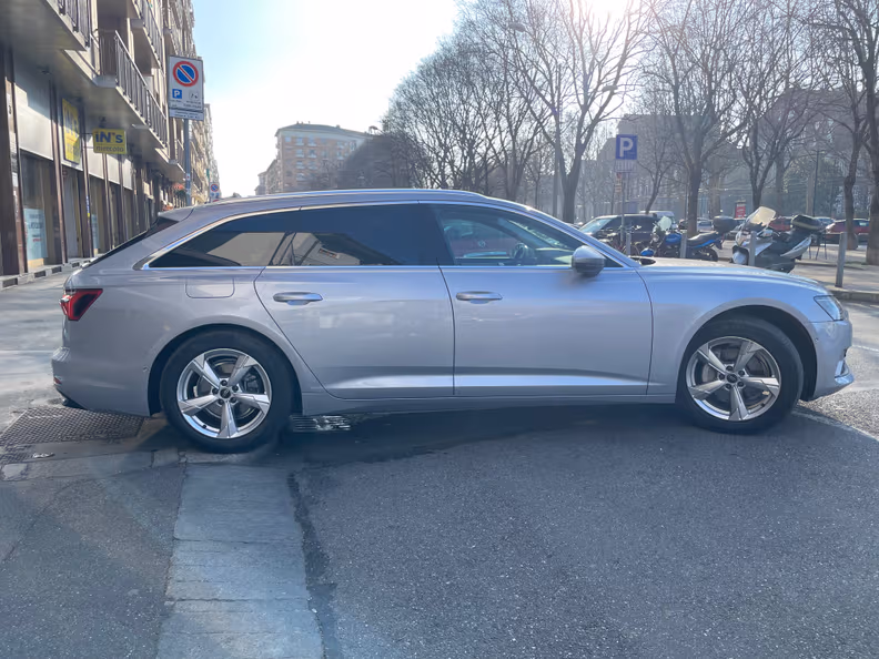 Audi A6 - 4