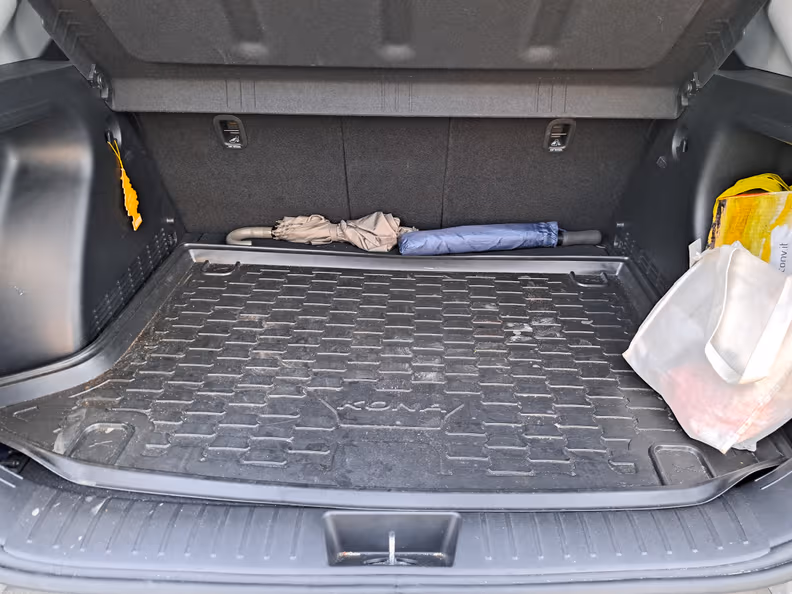 Hyundai Kona - 28