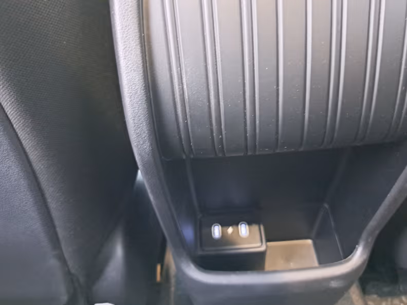 Hyundai Kona - 27