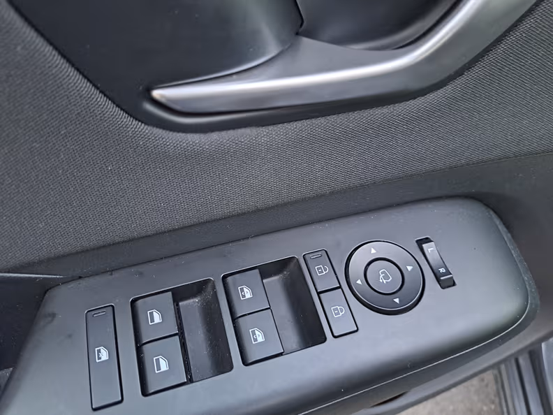 Hyundai Kona - 14