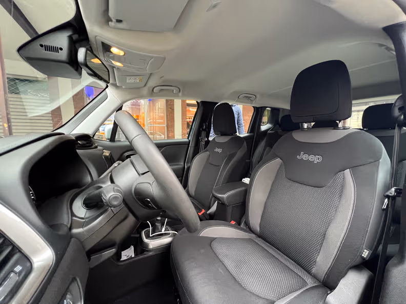 Jeep Renegade - 23